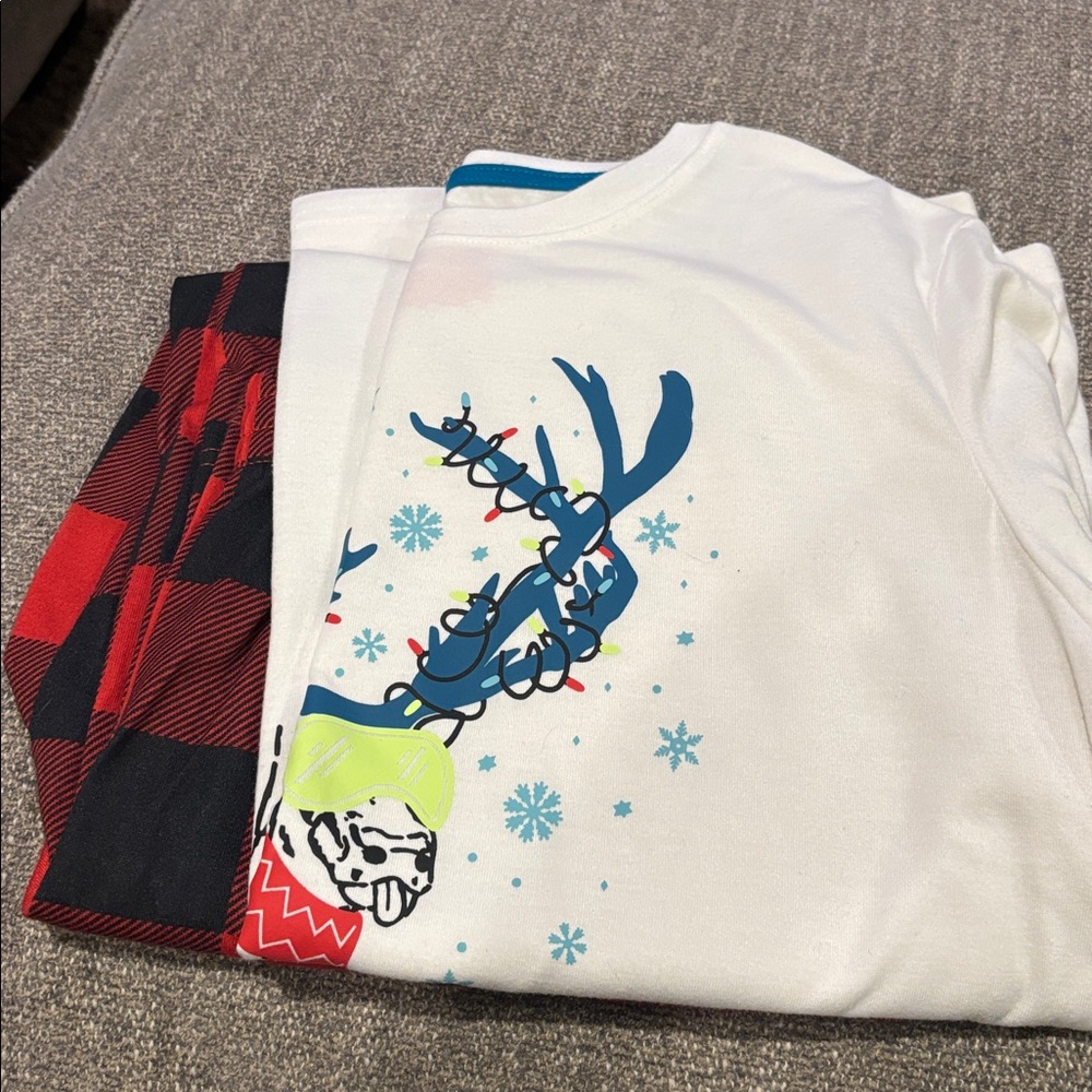 Festive Reindeer Pajama Set never worn